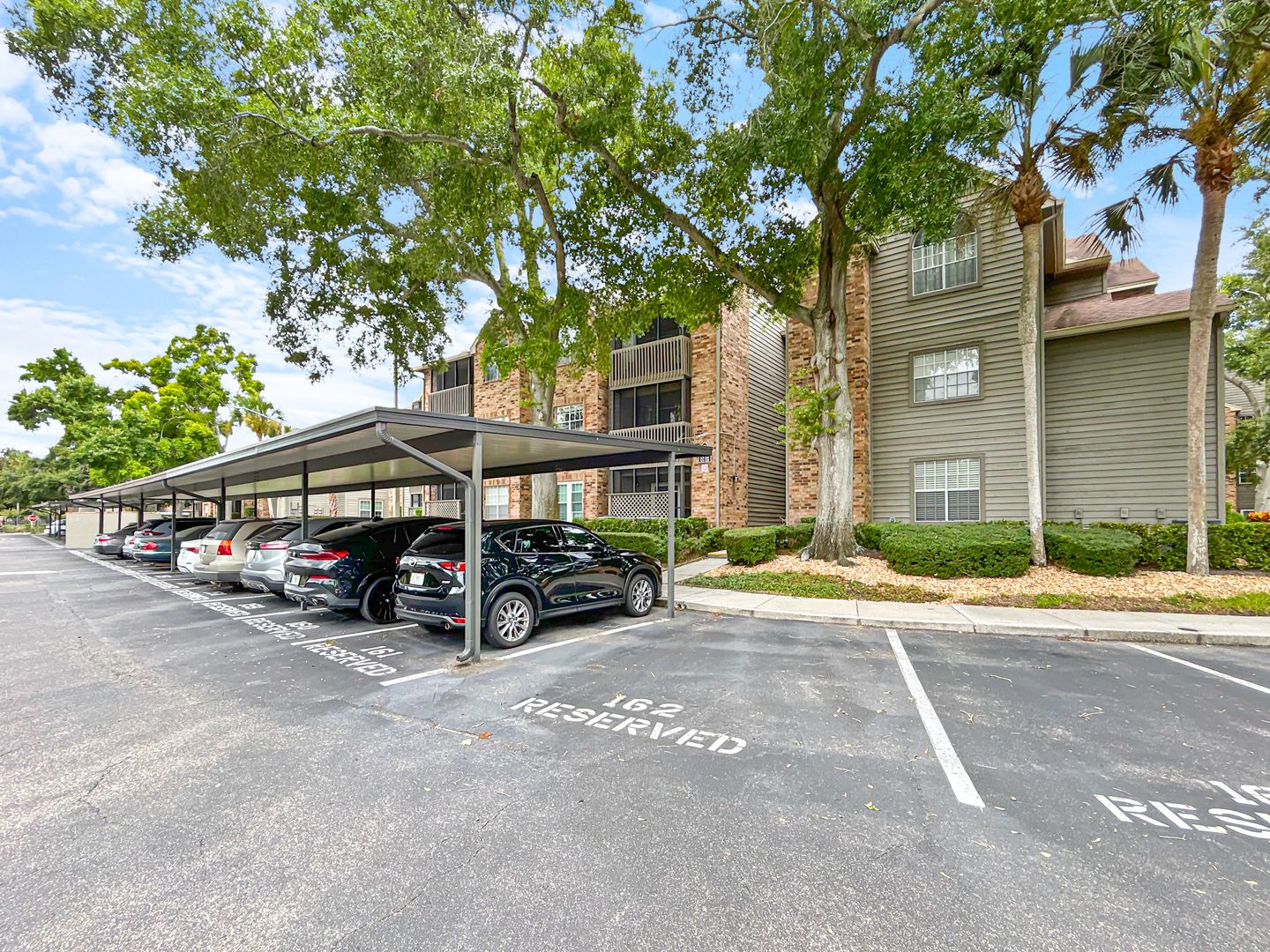 Clearwater Condo: 2500 Winding Creek Blvd APT G106