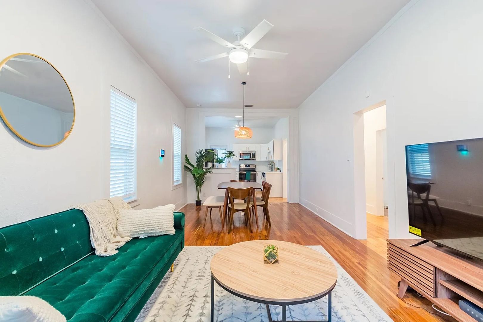 2812 N 27th St 3 of 8