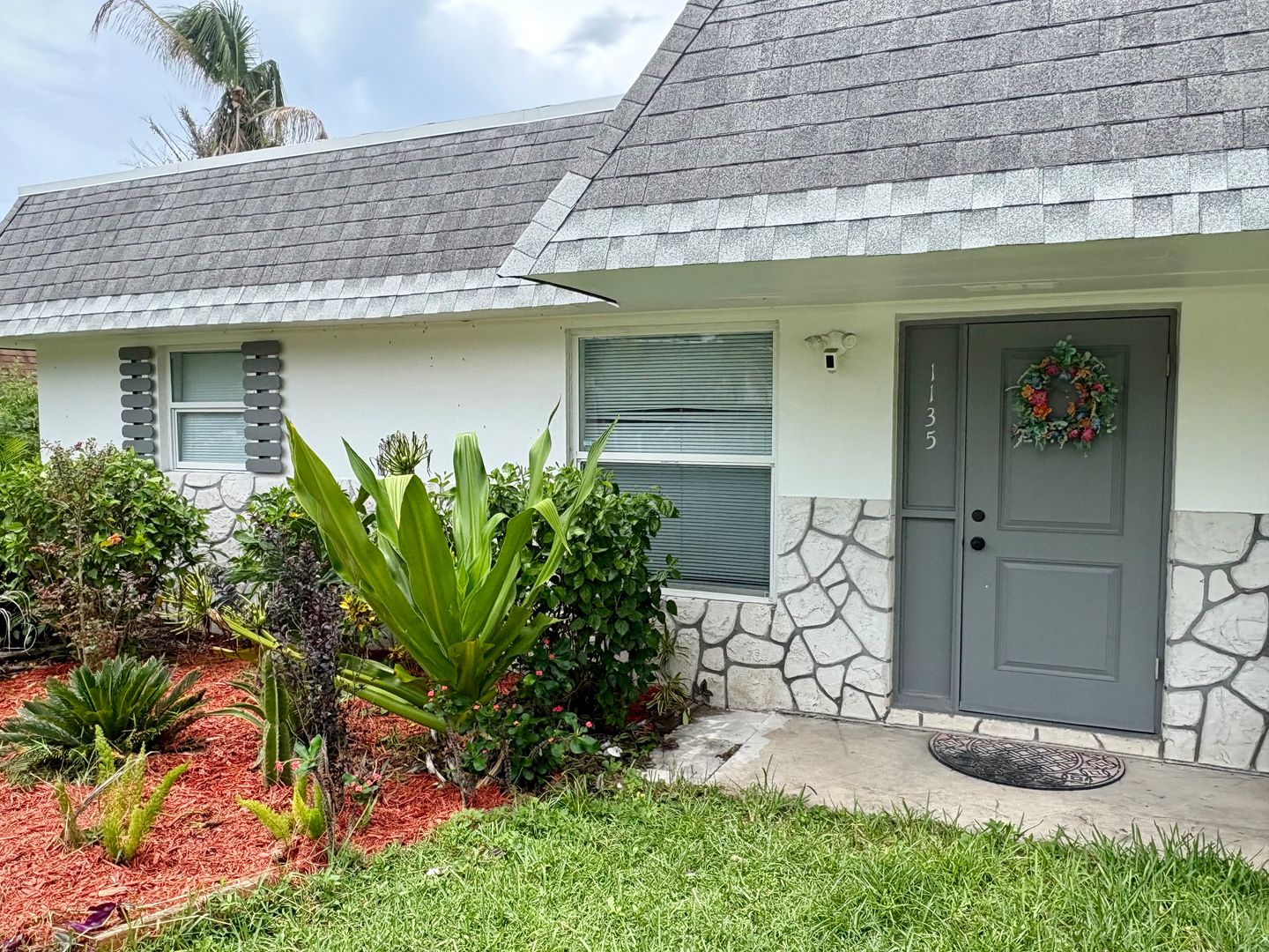 Palm City House: 1135 SW Spruce St