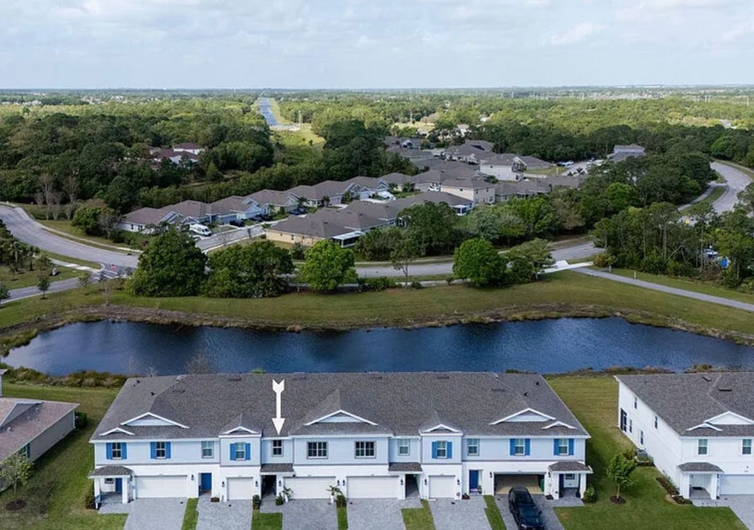 Port St. Lucie House: 668 NE Waters Edge Lane