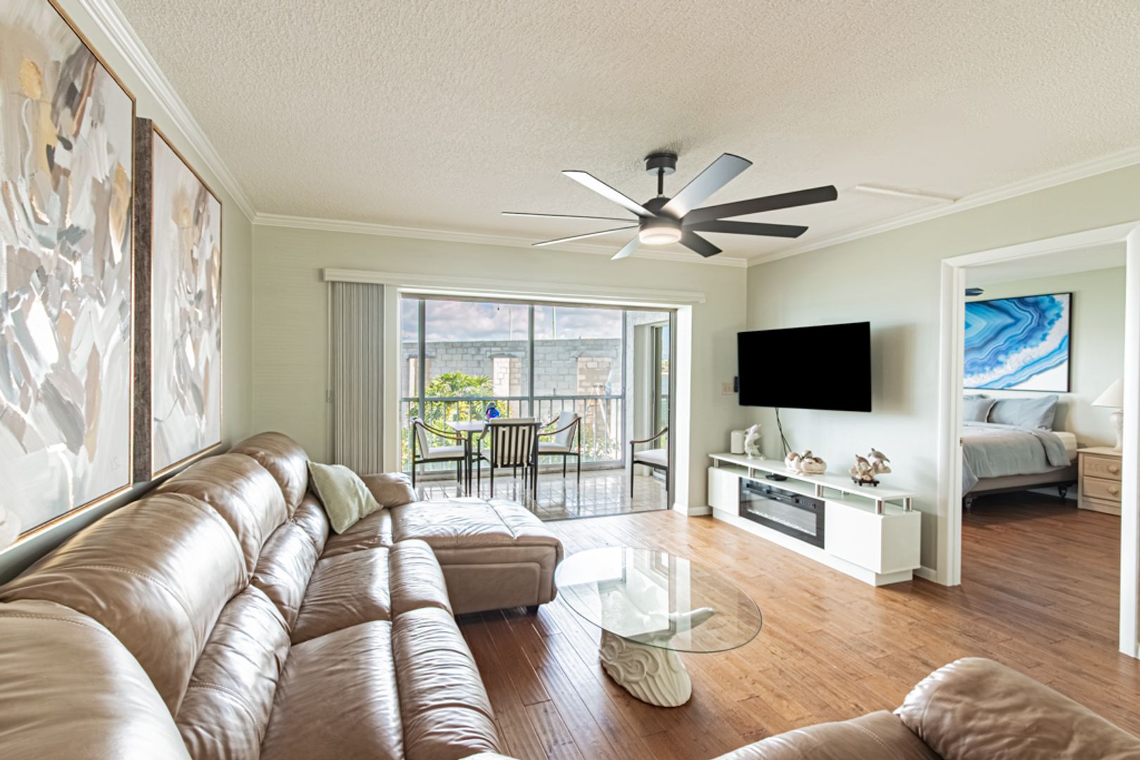 Blue Point Ave 1280 C22 10 of 12
