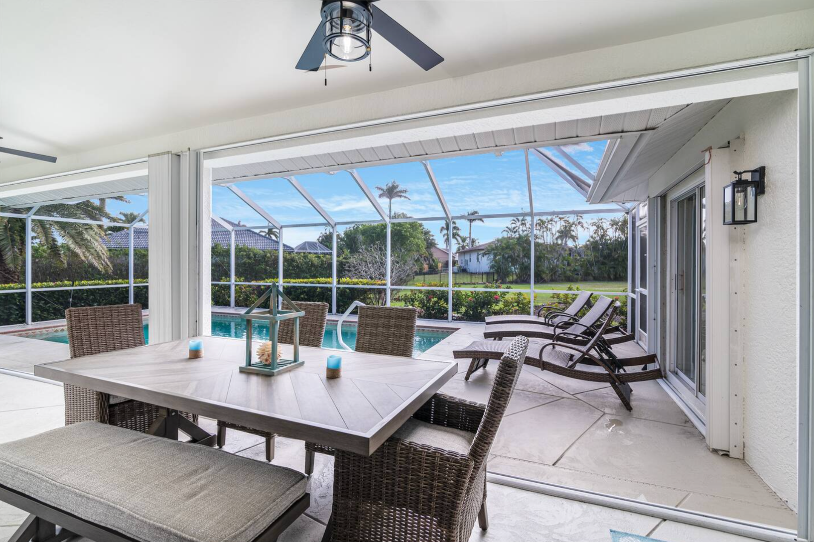 Marco Island House: 205 Sand Hill Street