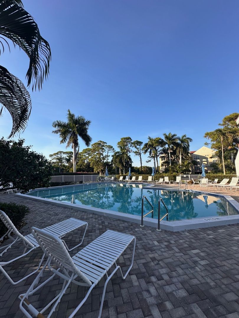Pool at Yacht Harbor Drive 4650 #125 (2 of 3)