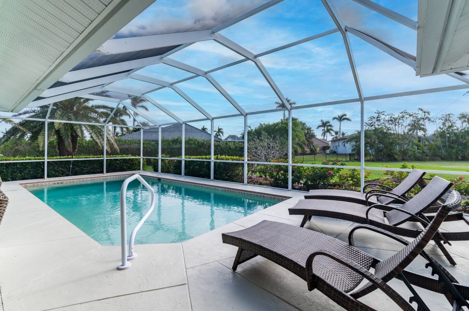 Marco Island House: 205 Sand Hill Street