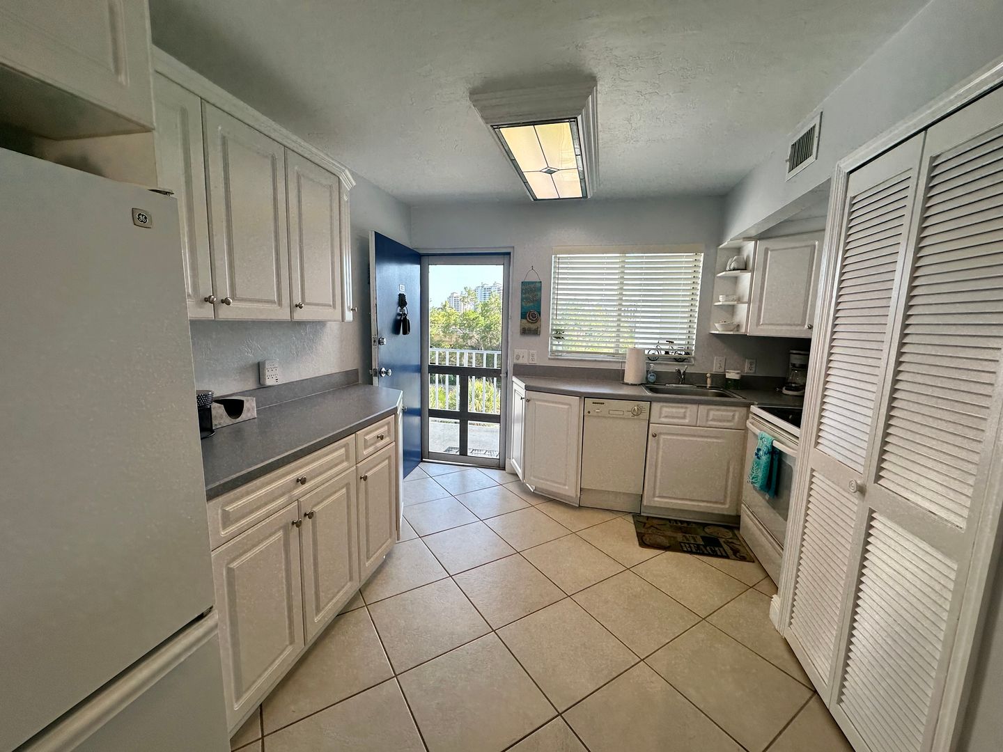 Vanderbilt Beach Road 377 3 of 12