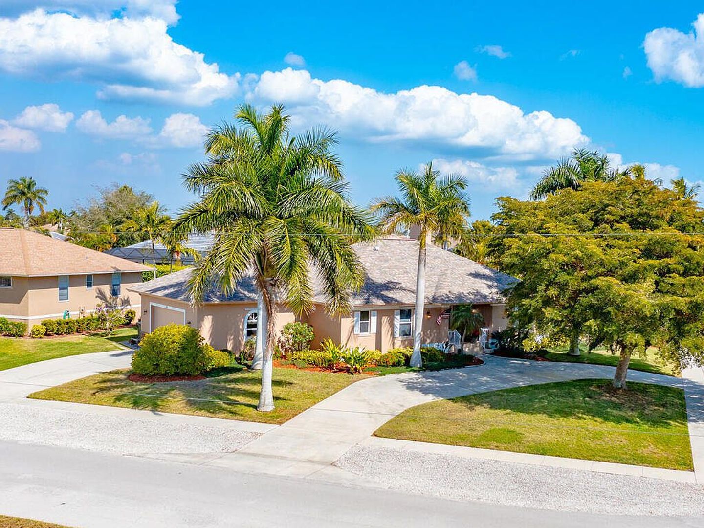 Marco Island House: 381 Worthington Street