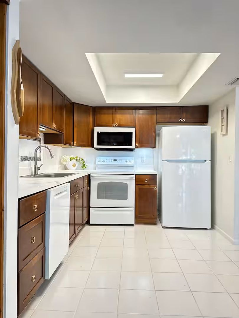 Caloosa 3511 Street 6 of 12