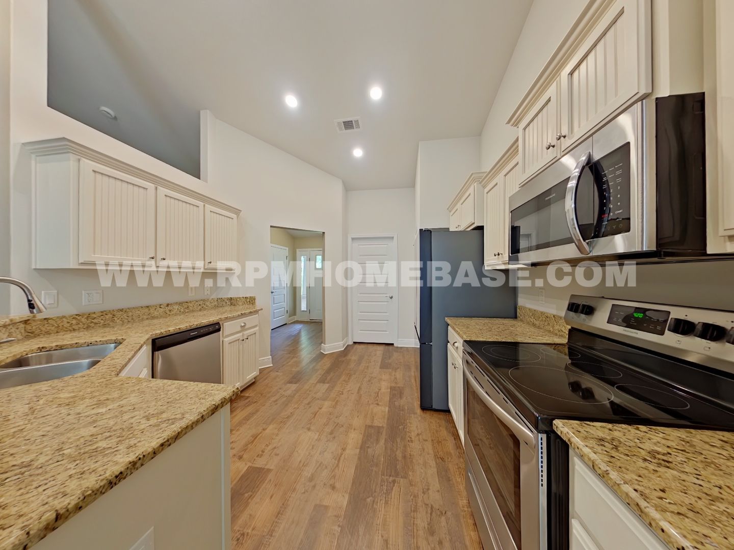 Crestlake Dr, 5820 3 of 12