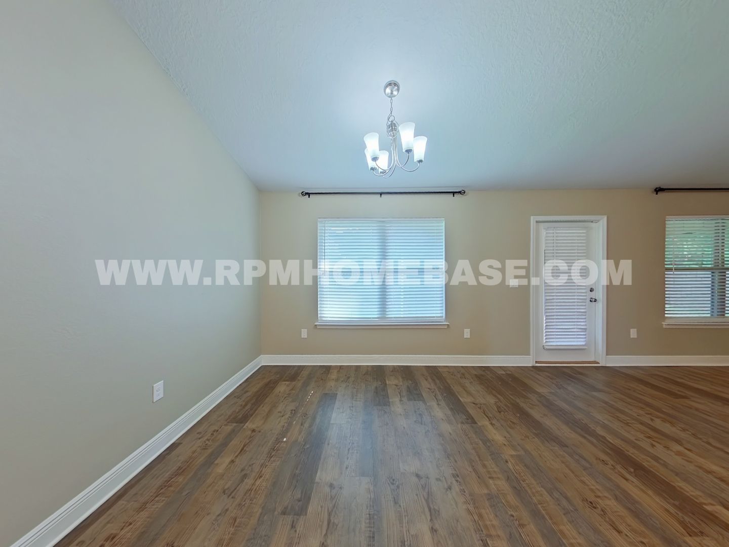 Crestlake Dr, 5820 6 of 12