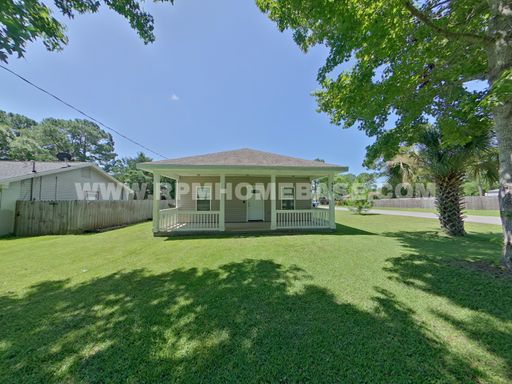 Corner Lot Gem Near Hurlburt Field – Well-Maintained & Prime Location! – photo 1