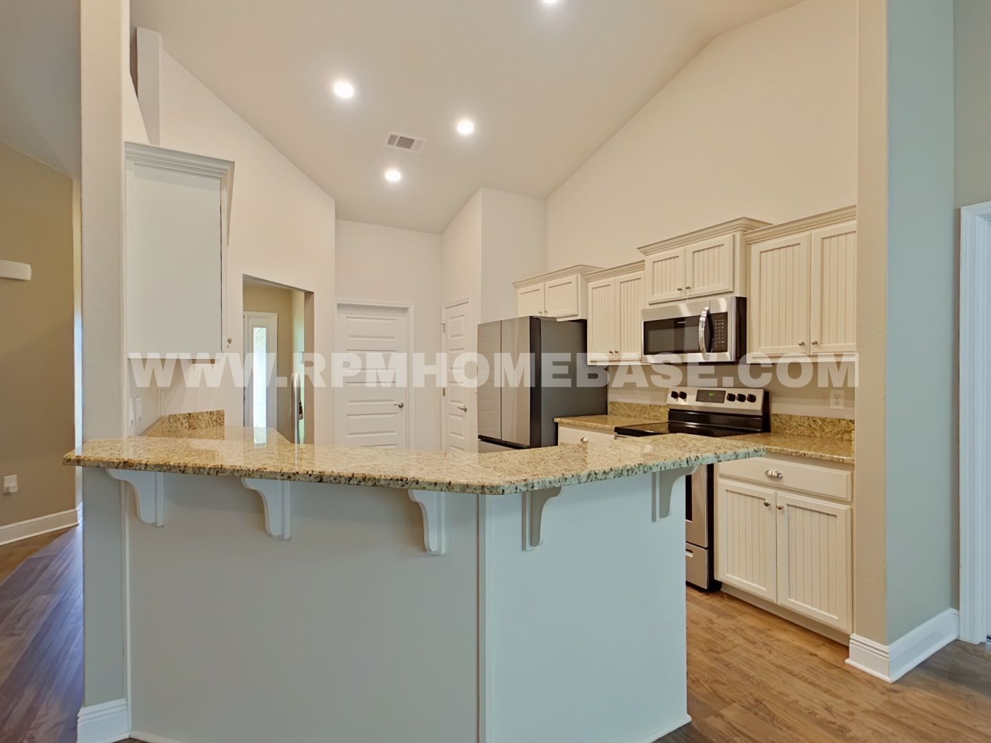 Crestlake Dr, 5820 4 of 12