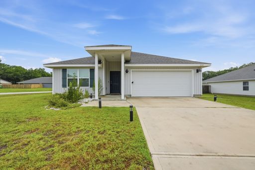 Your Crestview Home Awaits – Convenient to Eglin AFB & Duke Field! – photo 1