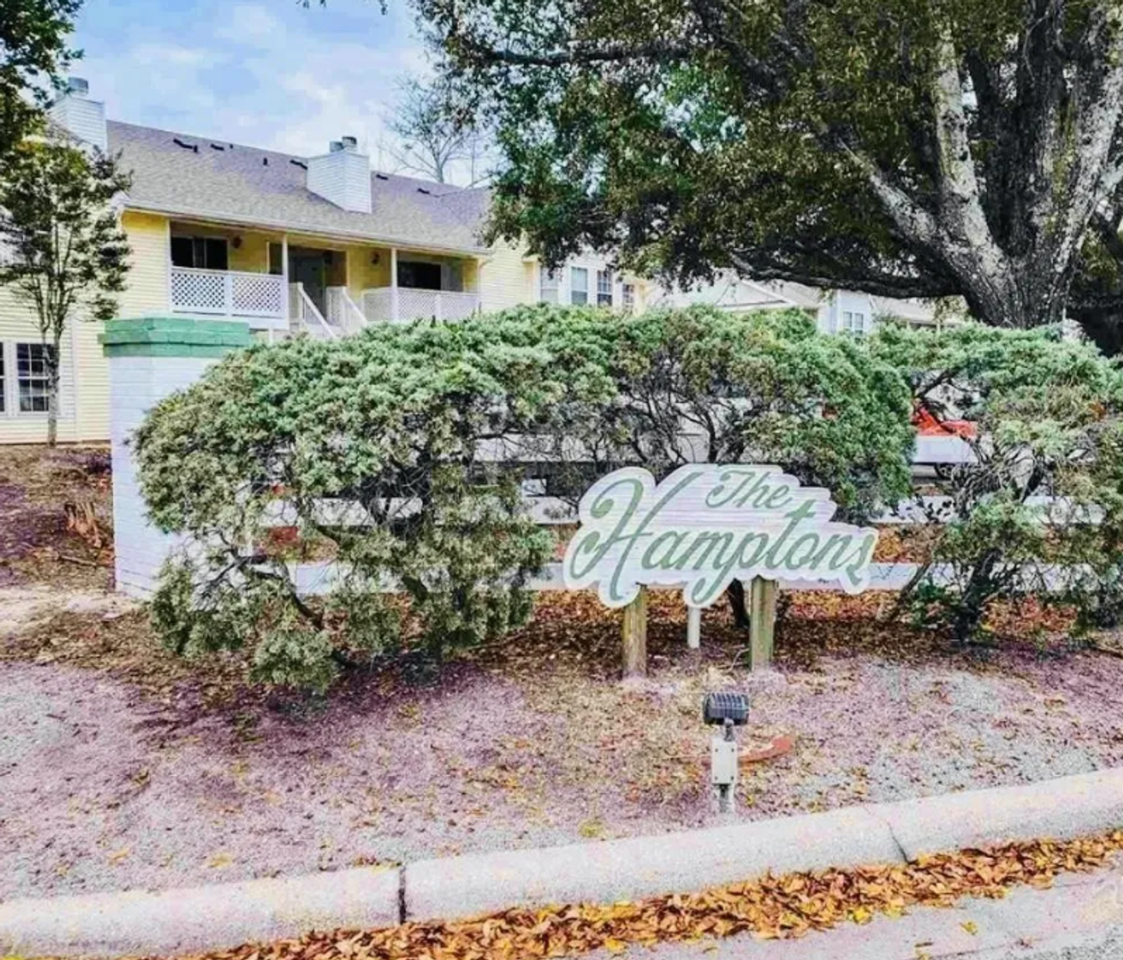 Pensacola Condo: 601 E Burgess Rd
