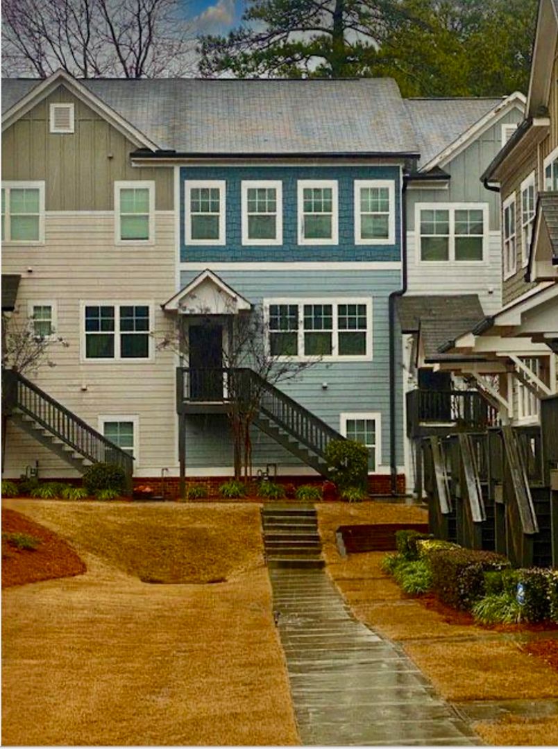 Doraville Townhome: 3801 Oxford Circle