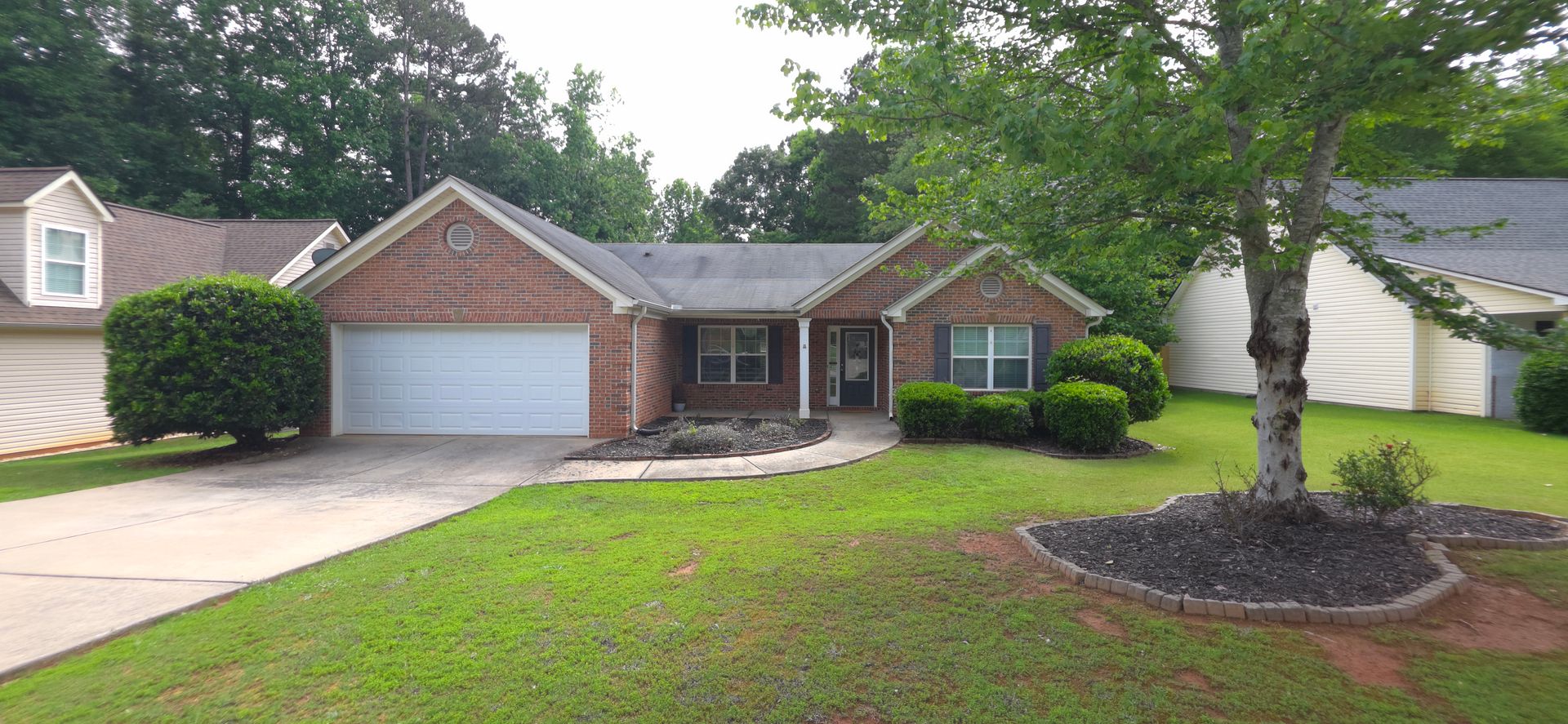 Jefferson House: 439 Red Bud Road