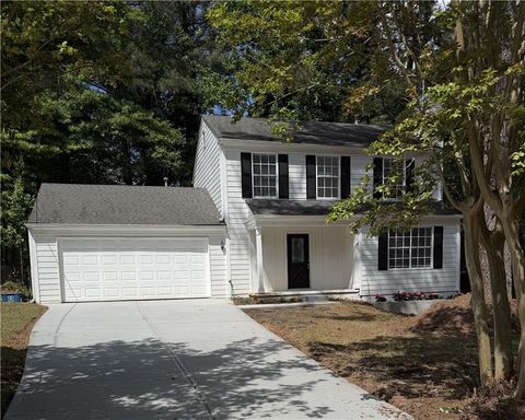 Alpharetta Living: Updated Two-Story Home Near Avalon with No HOA – photo 1