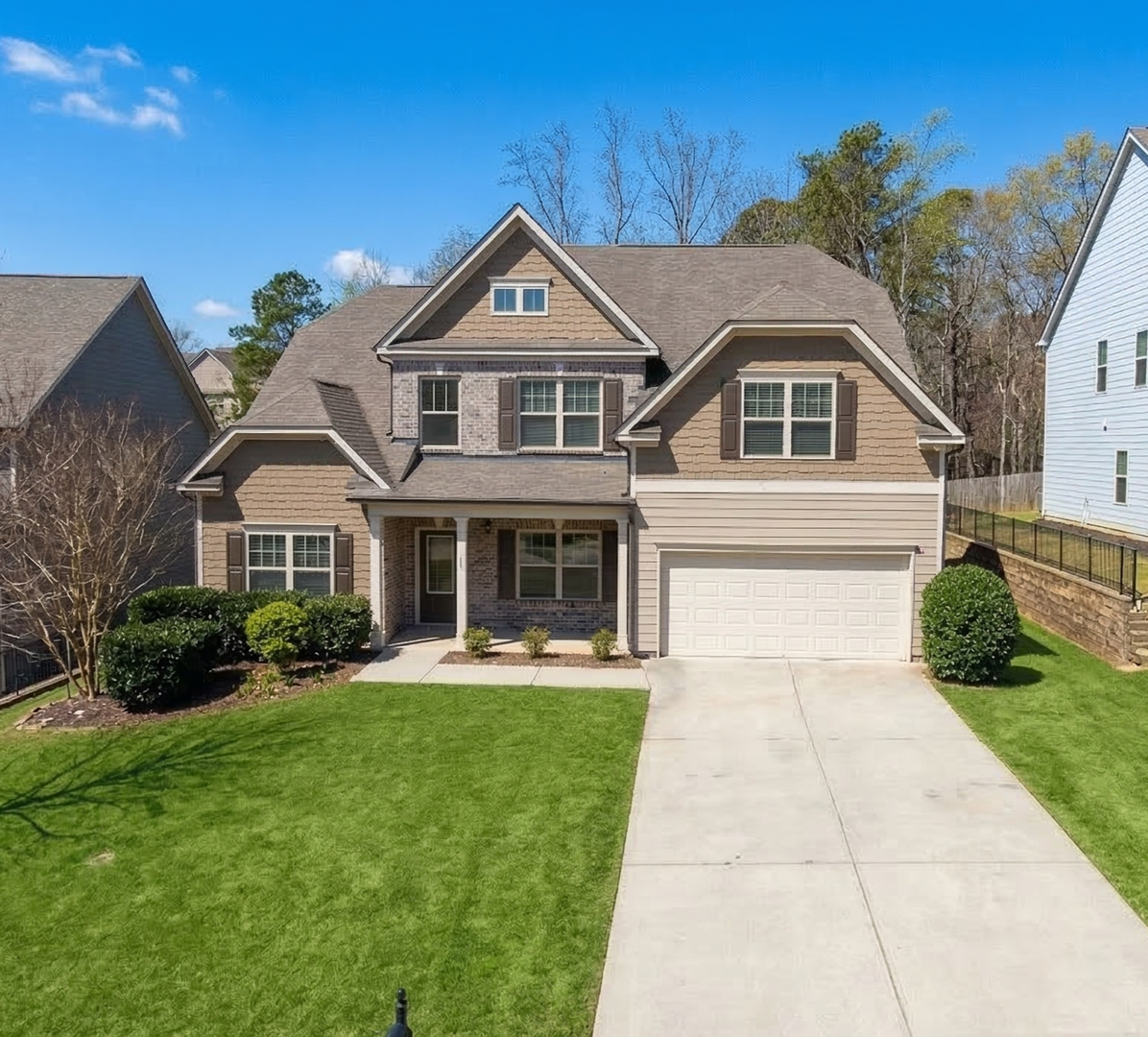 Cumming House: 4215 Hopewell Manor Dr.