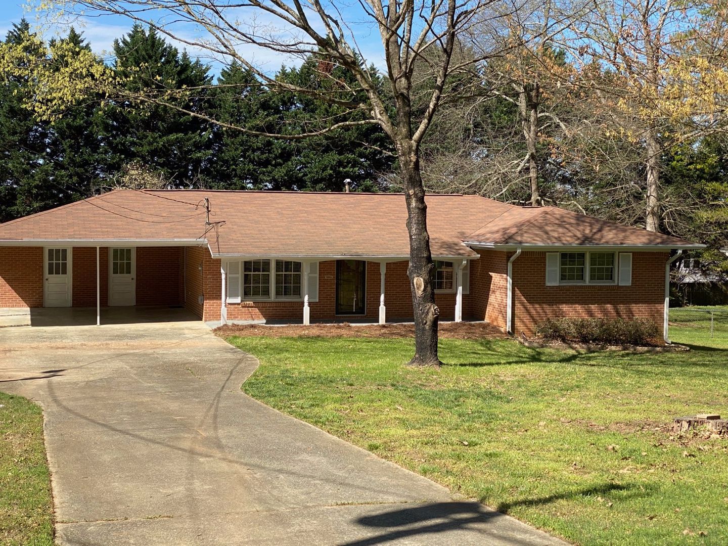 Duluth House: 4097 Suzanne Lane