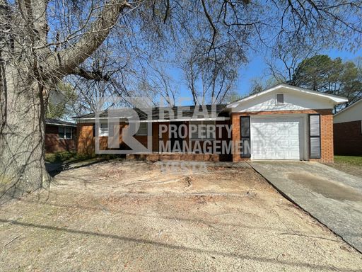 Spacious Home in Warner Robins – photo 1