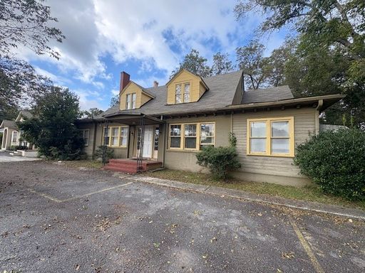 Updated One Bedroom Apartment on Vineville!