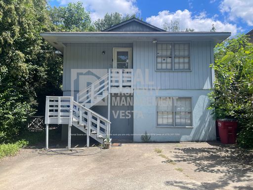 Centrally Located Two Bedroom Apartment