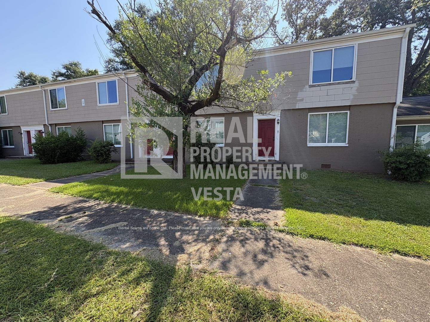 Macon Apartment: 2140 Ingleside Ave.