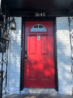 Newly renovated 3-bedroom/ 1-bath duplex home on Metropolitan Parkway – photo 1
