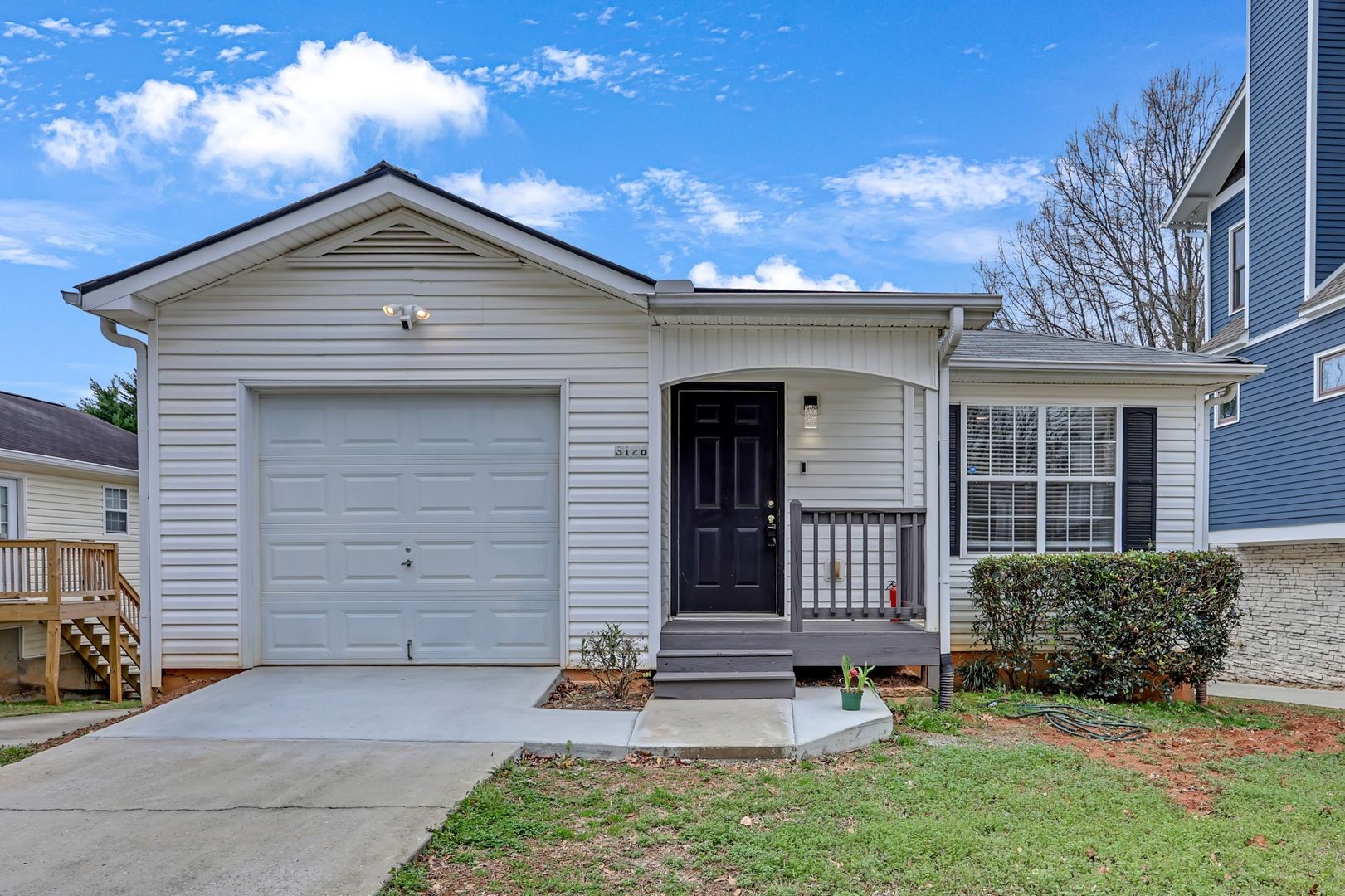 Brookhaven House: 3126 Lynwood Drive NE