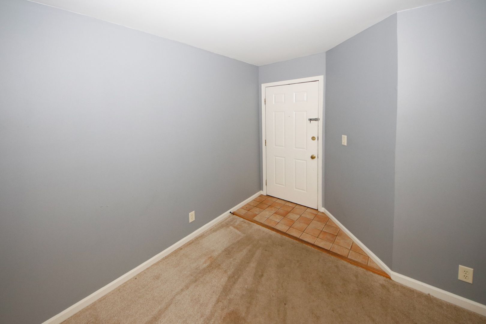 702 Garden Ct., Sandy Springs, GA, 30328 3 of 8