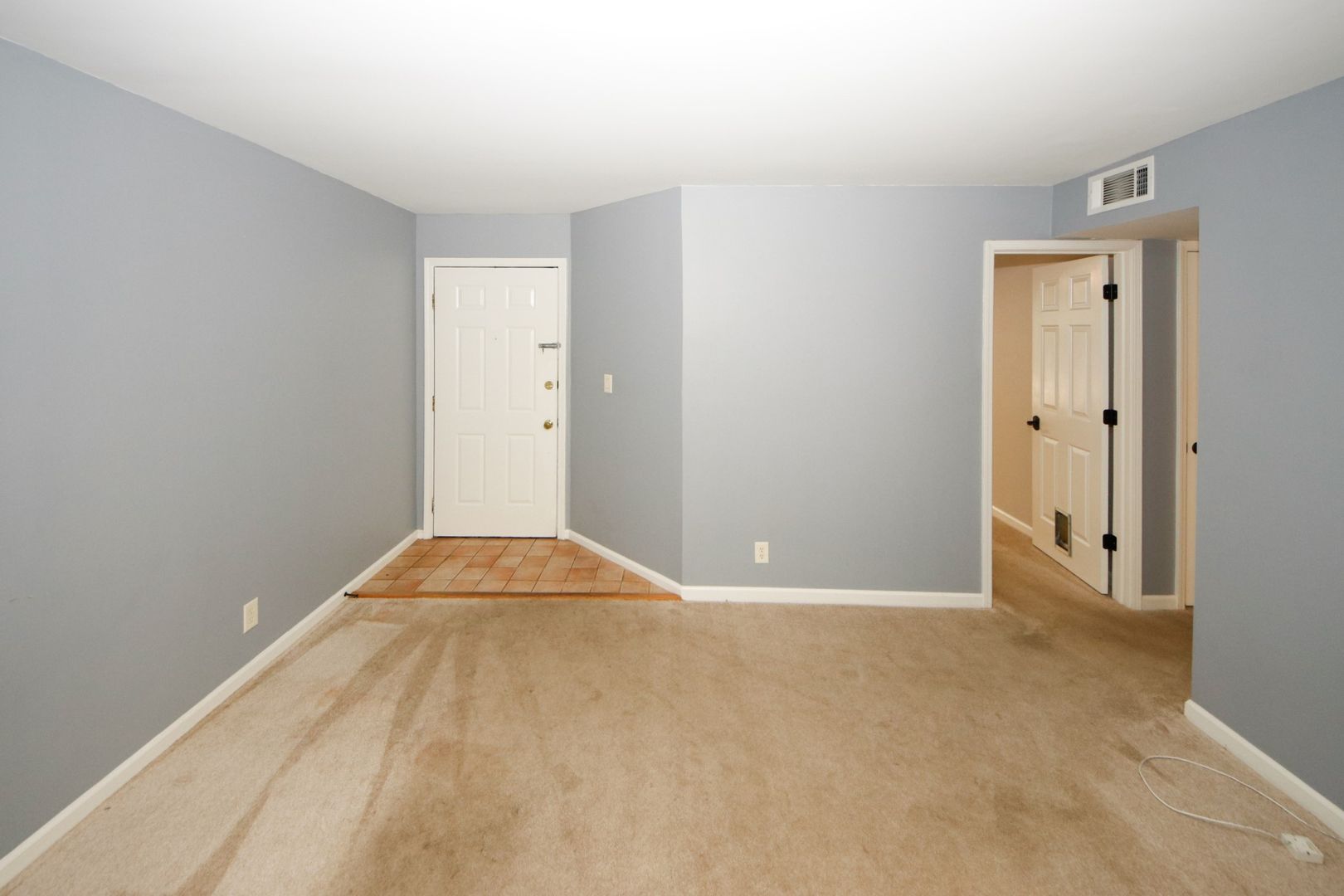 702 Garden Ct., Sandy Springs, GA, 30328 4 of 8