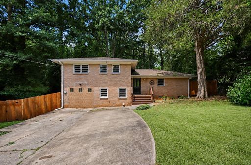 PAY ONLY $2,700 FOR THE FIRST THREE MONTHS! – photo 1