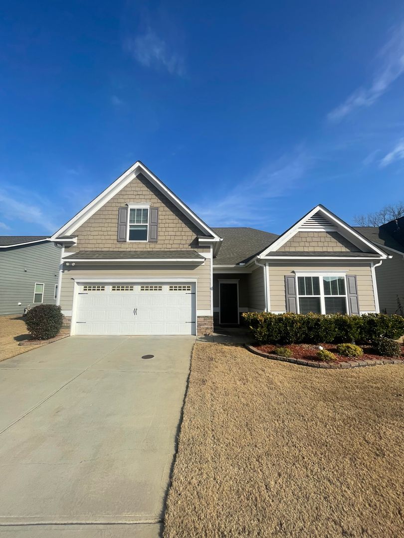 Cartersville House: 46 Stadelman Court