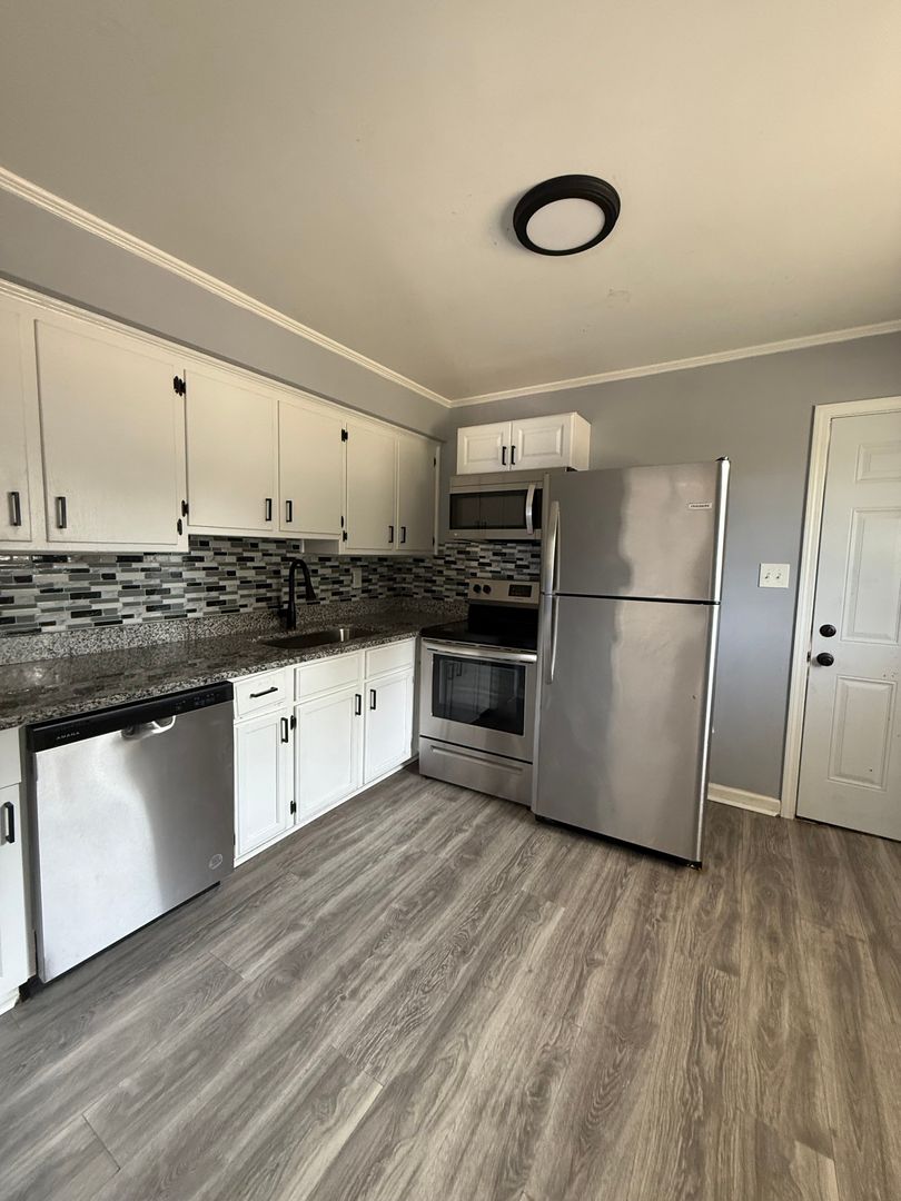 2909 Skyline Road 3 of 6