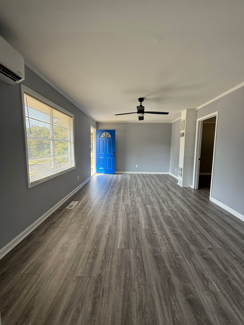 2909 Skyline Road 2 of 6