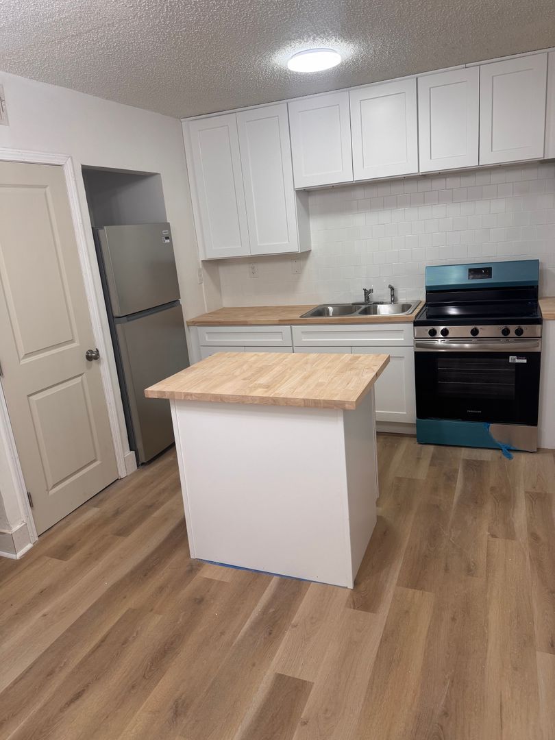 Atlanta Apartment: 2905 Springdale Rd.SW