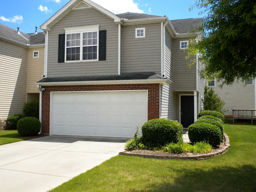 3 Bedroom Townhome – 300 Highgate Trl, Covington, GA 30016