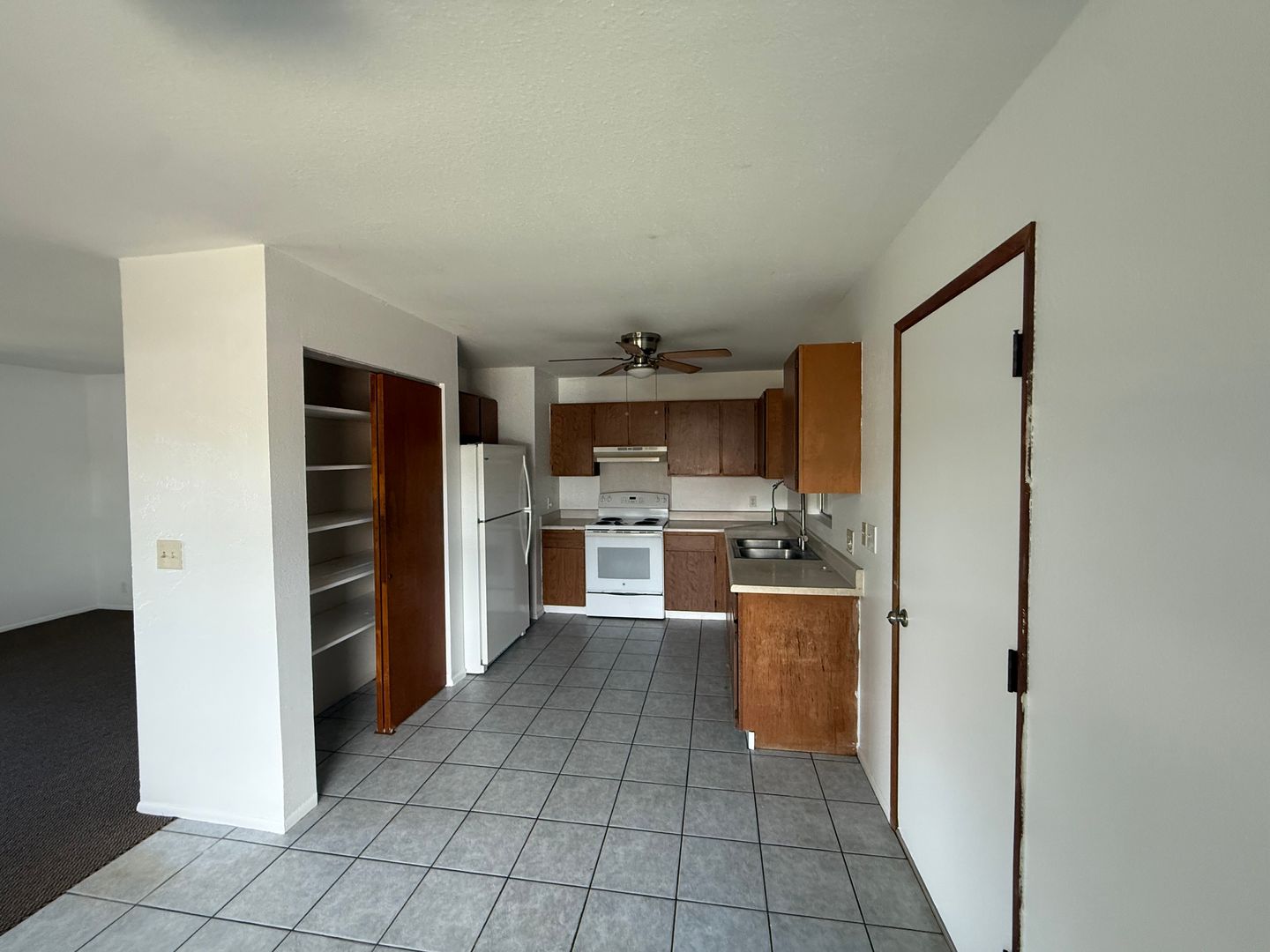 KEKAHA House: 8690 KEKAHA RD