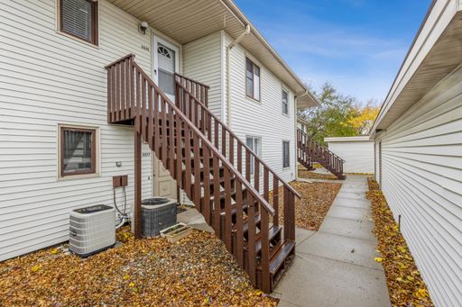 UPDATED CONDO!! 2 Bedroom, 1 Bathroom Condo In Ankeny – photo 1