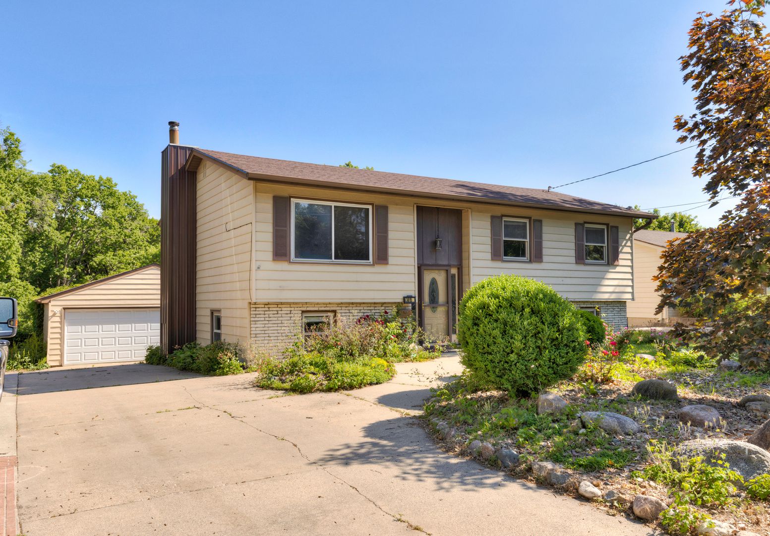 Des Moines House: 3815 Hillcrest Drive