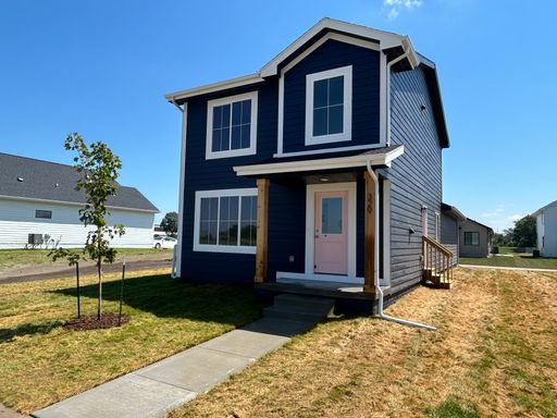 MODERN FINISHES!! 3 Bedroom, 2.5 Bathroom Home in Knoxville! – photo 1