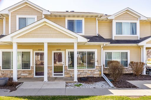 RENT SPECIAL!! 2 Bedroom, 3 Bathroom Townhome in Ankeny! – photo 1