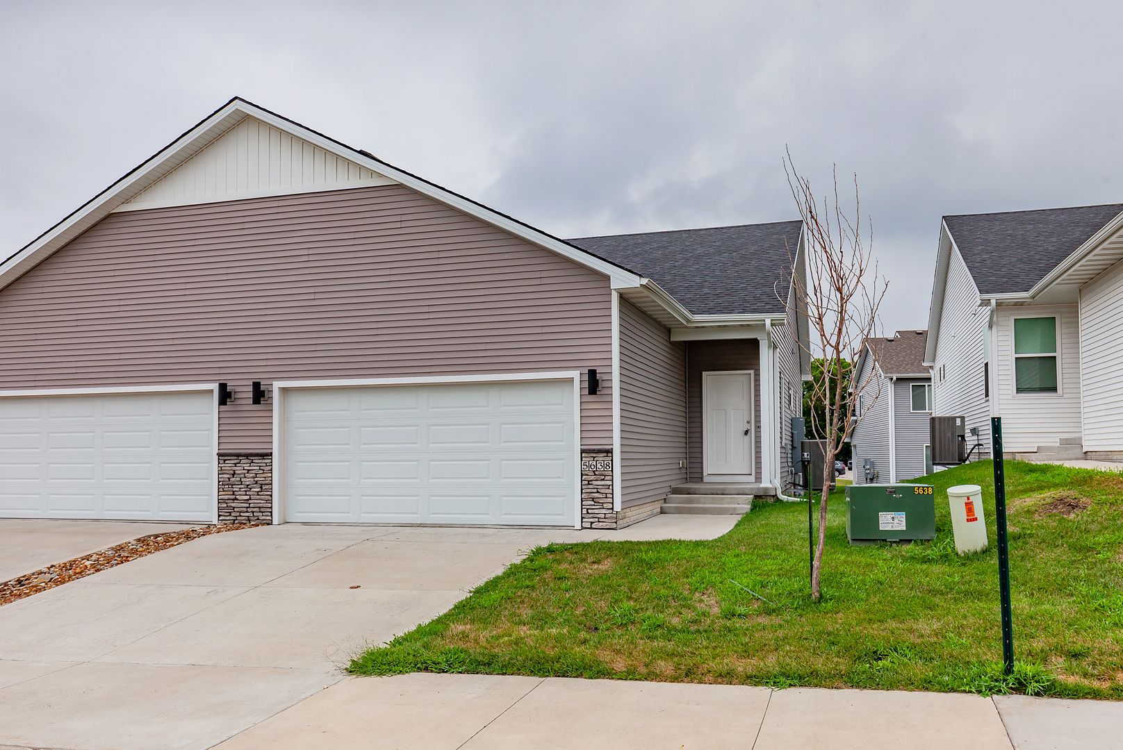 Pleasent Hill Townhome: 5638 Fernwood Drive
