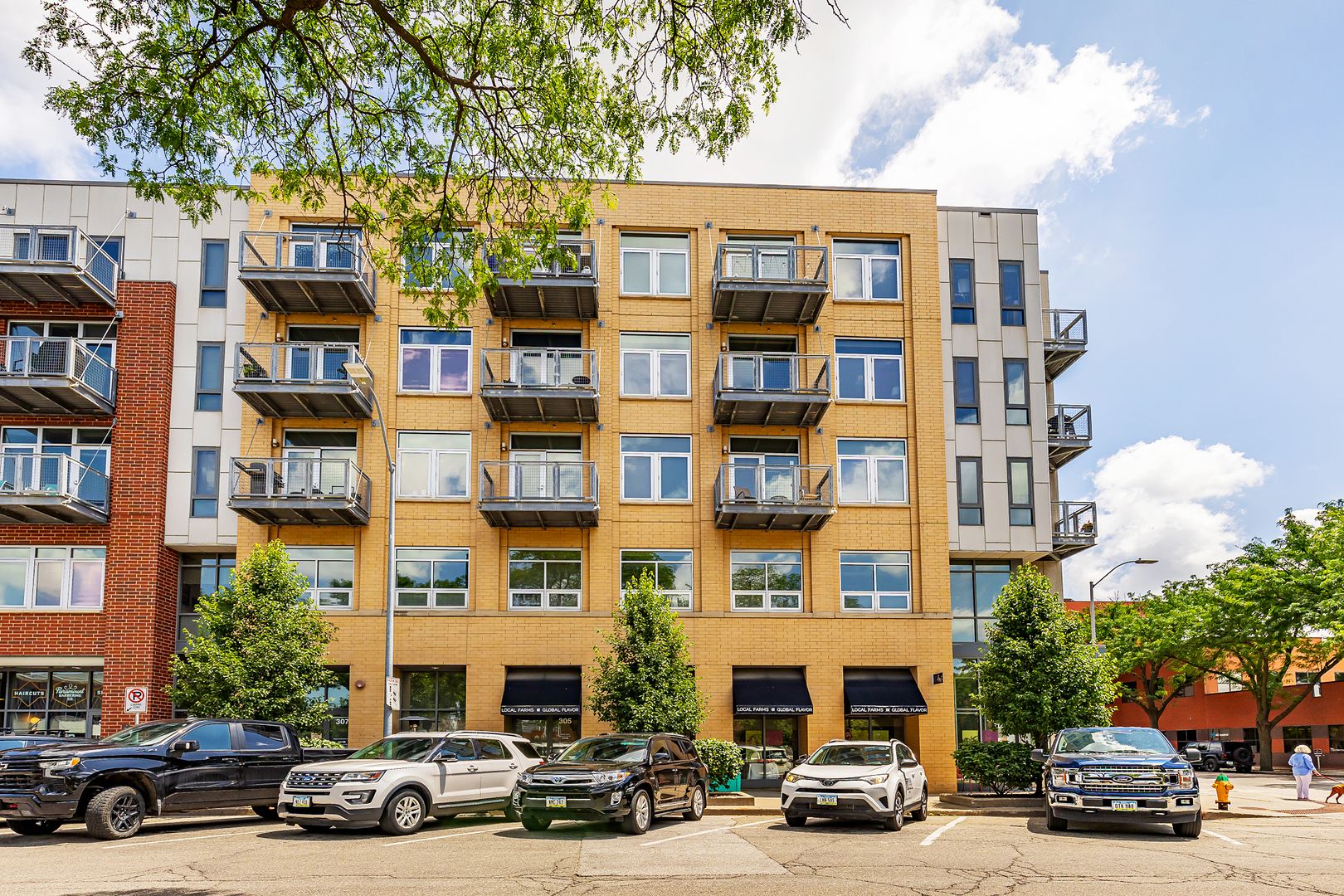 Des Moines Apartment: 309 E 5th Street
