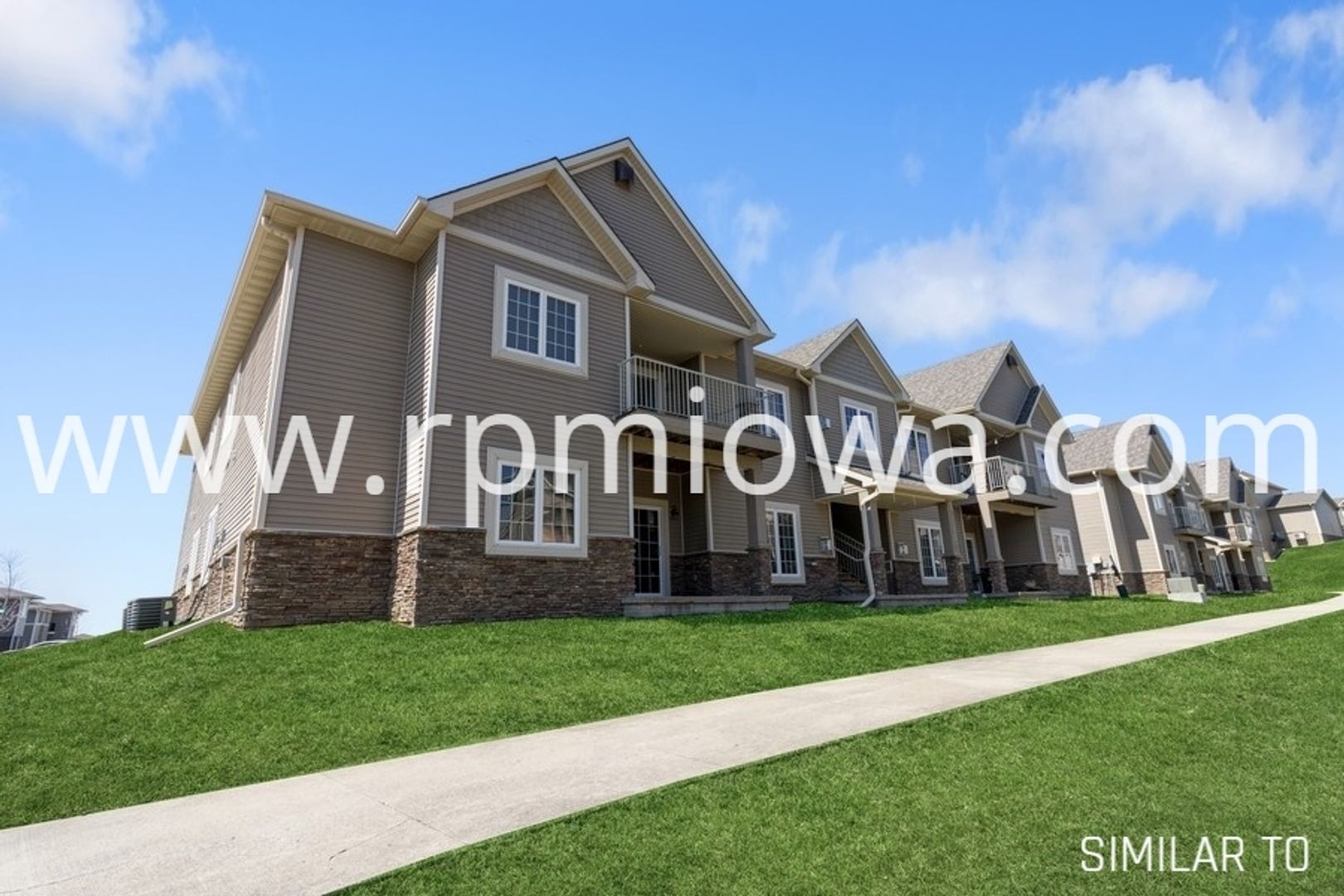 Urbandale Condo: 14115 Airline Avenue