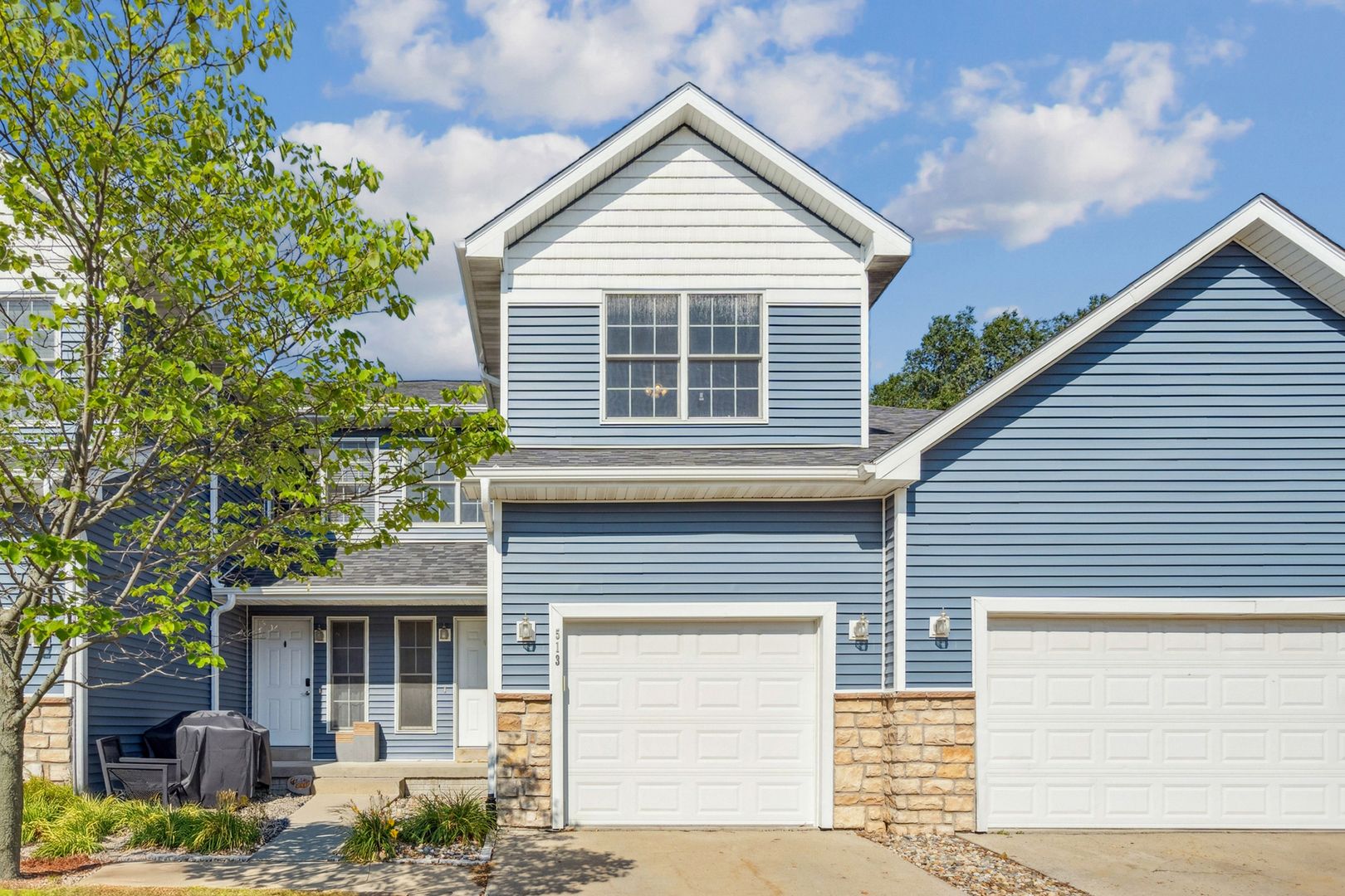 Huxley House: 513 E 4th Street