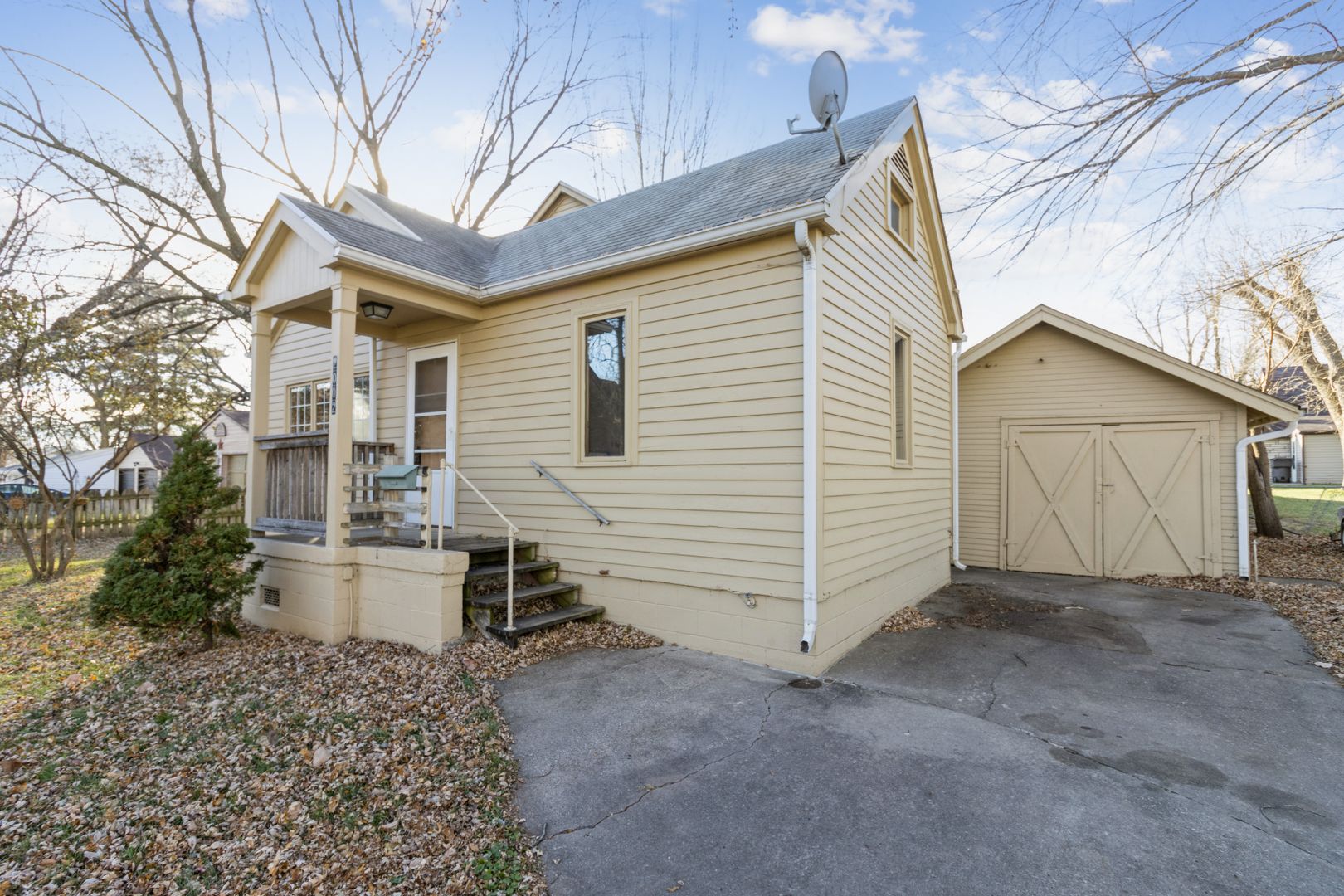 Des Moines House: 2002 34th Street