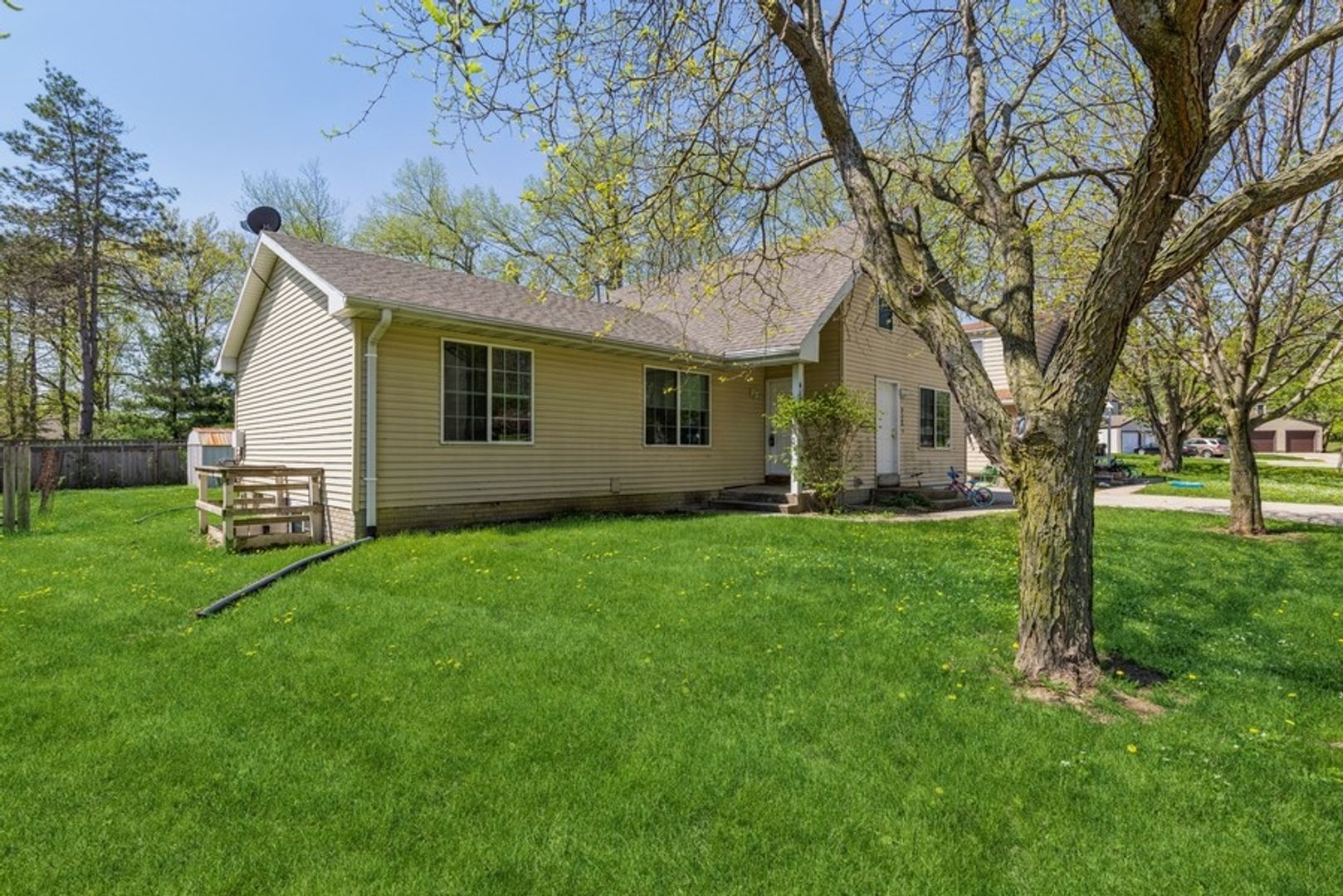 Ames Apartment: 4126 Harris Street