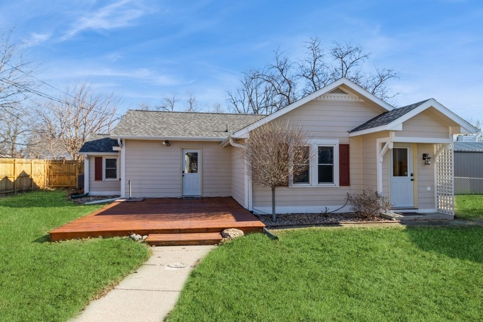 Urbandale House: 3915 69th Street