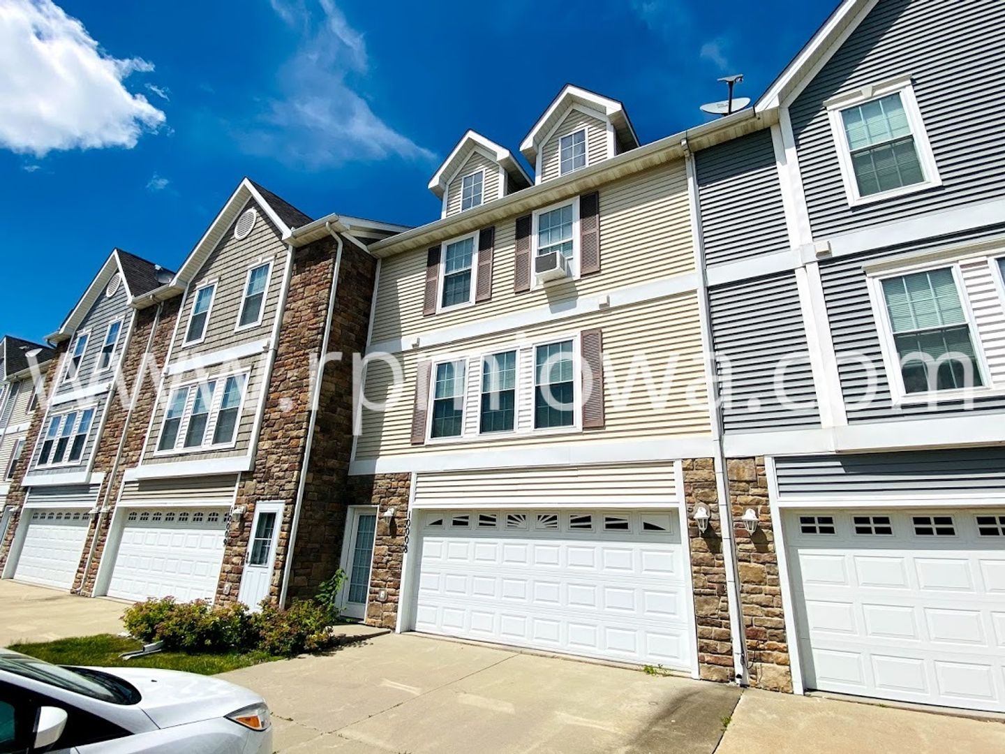 West Des Moines House: 8302 Westown Parkway #3104