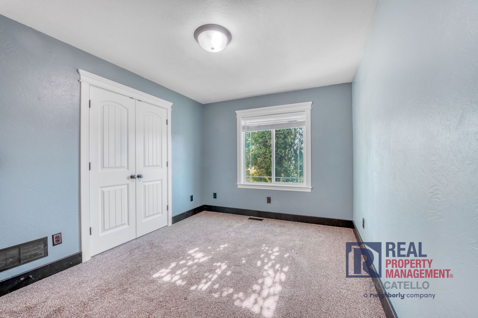 5215 Kymball Dr. 19 of 37